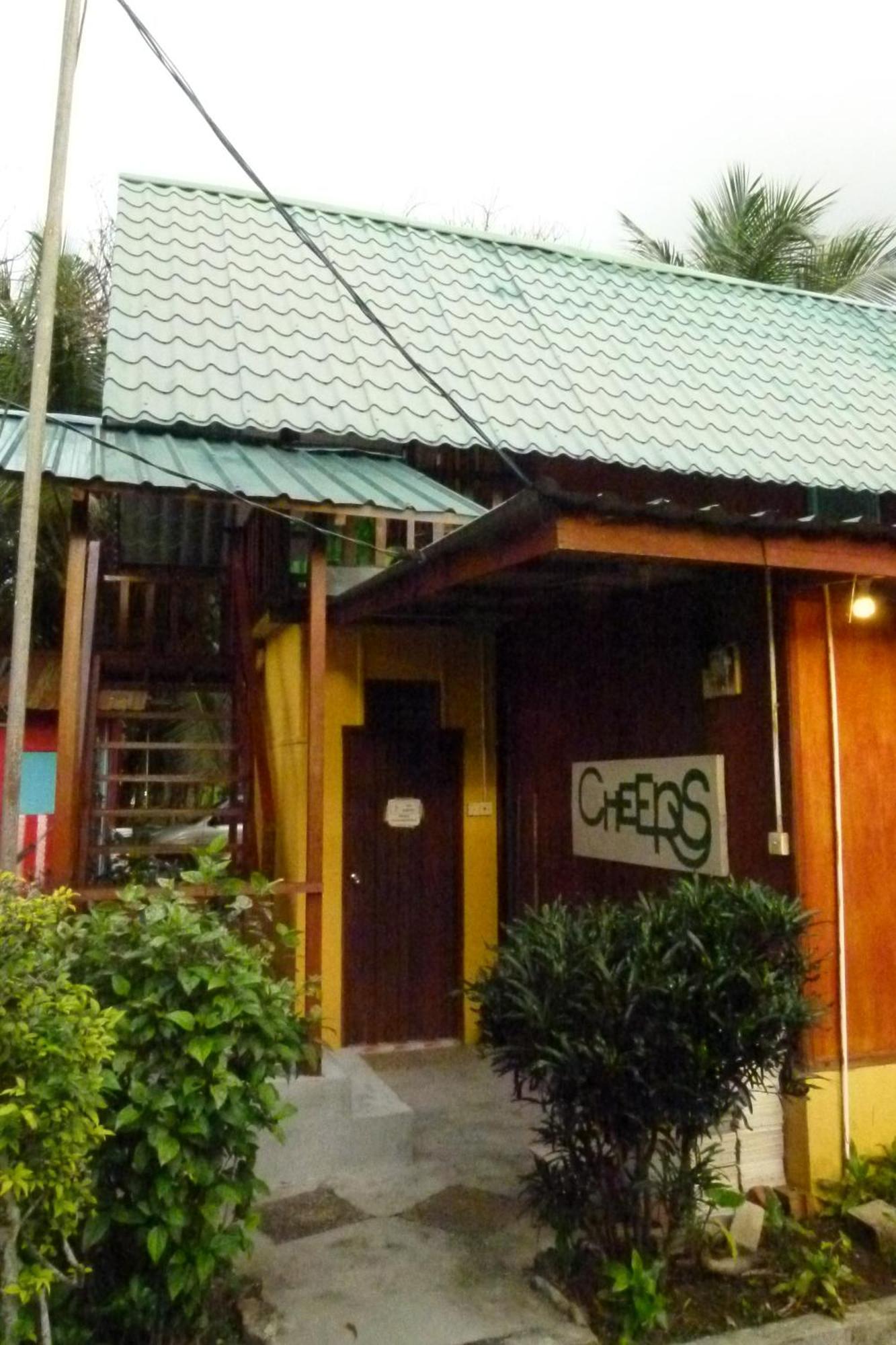 Kampong Ayer Batang Cheers Garden Chalet מראה חיצוני תמונה