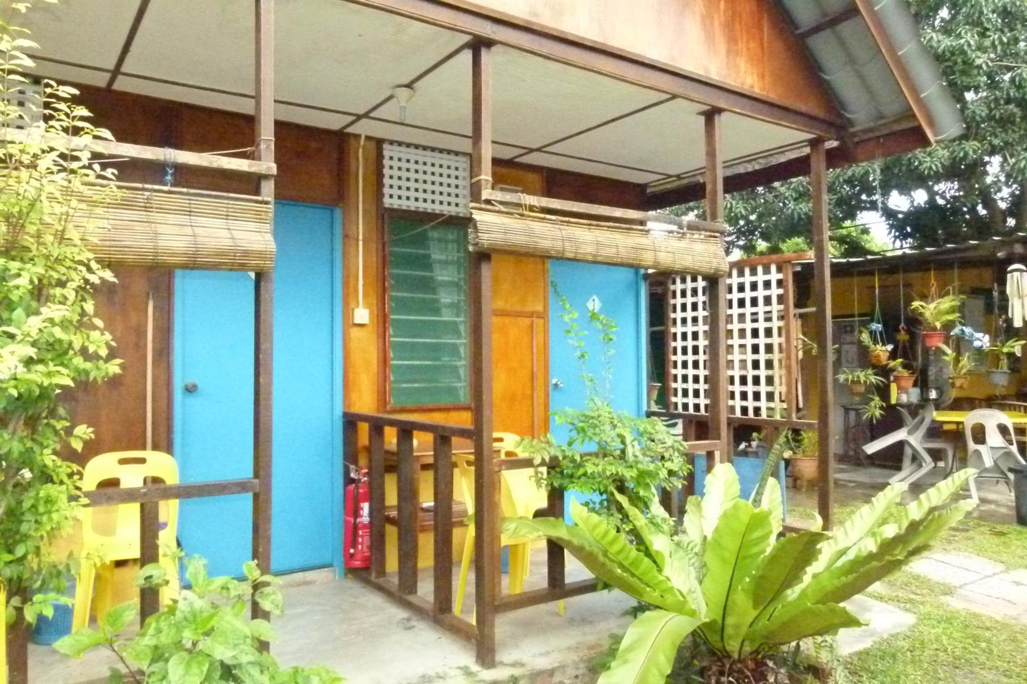 Kampong Ayer Batang Cheers Garden Chalet מראה חיצוני תמונה
