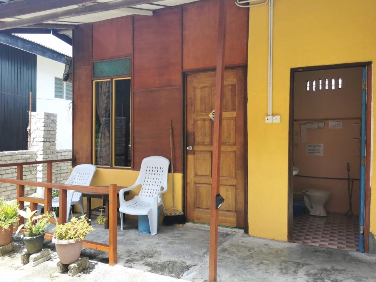 Kampong Ayer Batang Cheers Garden Chalet מראה חיצוני תמונה